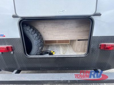 2025 Gulf Stream RV Yellowstone Trail Edition - Photo 6