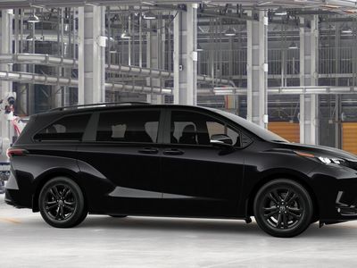 2026 Toyota Sienna — photo 13 view