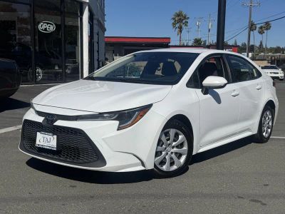 2020 Toyota Corolla in White — front three-quarter view