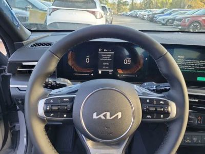 2026 Kia K5 — photo 13 view