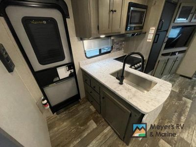 2020 Keystone RV Outback Ultra Lite - Photo 13