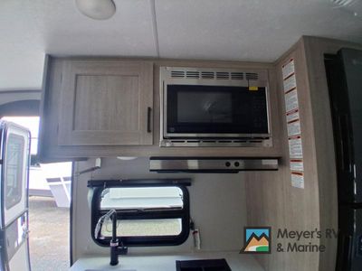 2026 Coachmen RV Catalina Summit Series 7 - Photo 10