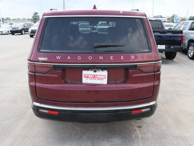 2023 Jeep Wagoneer - Photo 9