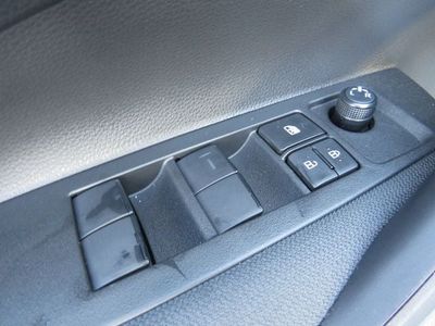 2026 Toyota COROLLA HYBRID - Photo 34