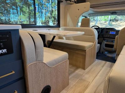 2026 Thor Motor Coach Quantum - Photo 6