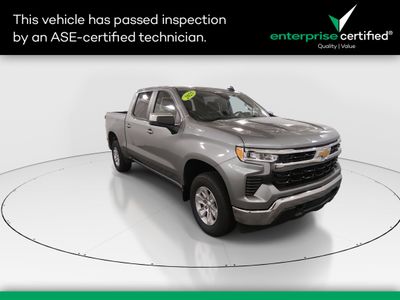 2025 Chevrolet Silverado 1500 4WD Crew Cab 147" LT w/1LT — front three-quarter view