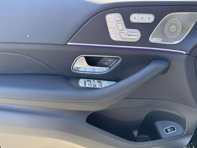 2026 Mercedes-Benz GLS - Photo 17