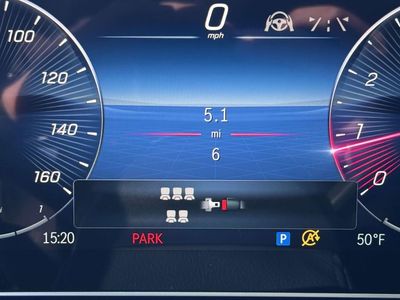 2026 Mercedes-Benz GLS - Photo 2
