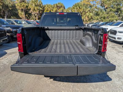 2026 Ram 1500 — photo 8 view