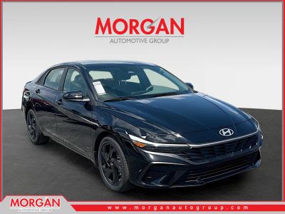 2026 Hyundai ELANTRA SEL Sport in Abyss Black — front three-quarter view