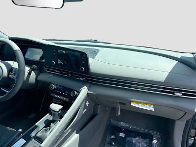 2026 Hyundai ELANTRA — photo 21 view