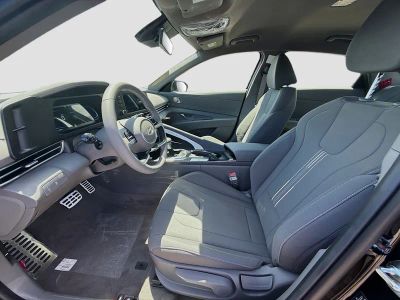 2026 Hyundai ELANTRA — photo 14 view