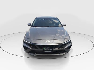 2024 Hyundai Elantra - Photo 2