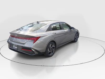 2024 Hyundai Elantra - Photo 7
