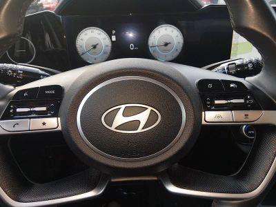 2024 Hyundai Elantra - Photo 12