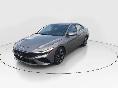 2024 Hyundai Elantra - Photo 3