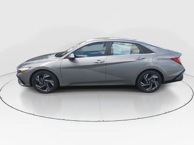 2024 Hyundai Elantra - Photo 4