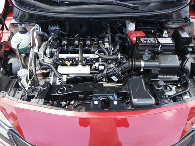 2025 Nissan Versa - Photo 9