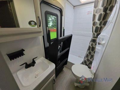 2027 Coachmen RV Catalina Legacy Edition — photo 22 view