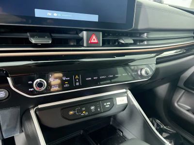 2026 Kia Carnival — photo 24 view