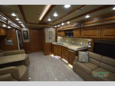 2017 Tiffin Motorhomes Phaeton - Photo 50
