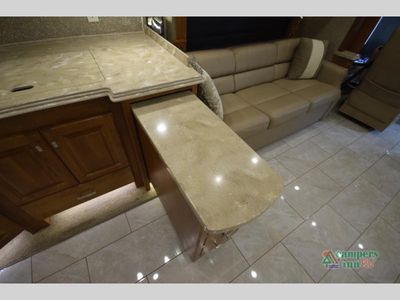 2017 Tiffin Motorhomes Phaeton - Photo 44