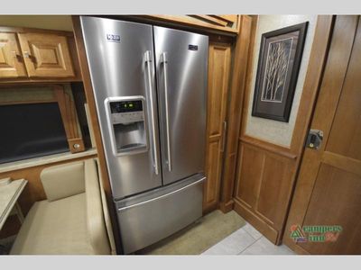 2017 Tiffin Motorhomes Phaeton - Photo 31