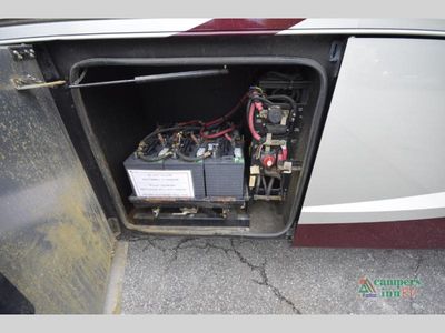 2017 Tiffin Motorhomes Phaeton - Photo 22