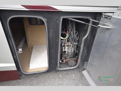 2017 Tiffin Motorhomes Phaeton - Photo 8