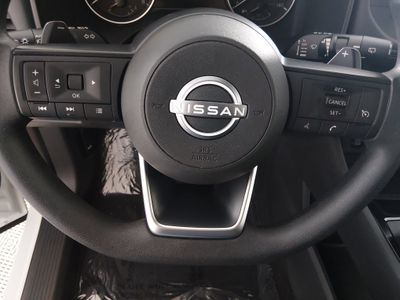 2024 Nissan Rogue - Photo 12