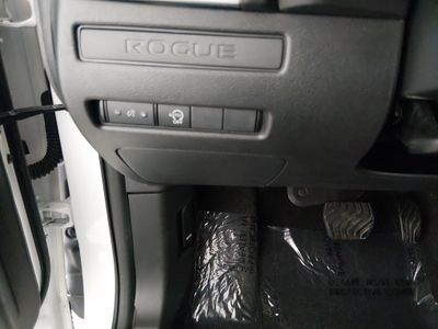 2024 Nissan Rogue - Photo 13