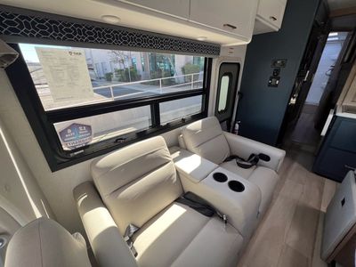 2026 Thor Motor Coach QUANTUM - Photo 4