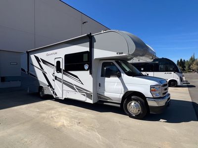 2026 Thor Motor Coach QUANTUM - Photo 1