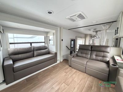 2026 Grand Design Solitude - Photo 28
