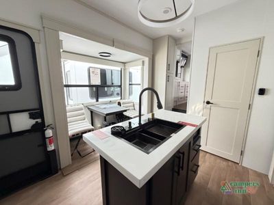 2026 Grand Design Solitude - Photo 10