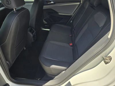 2024 Volkswagen Taos — photo 16 view