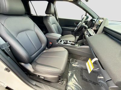 2026 Subaru Outback — photo 14 view