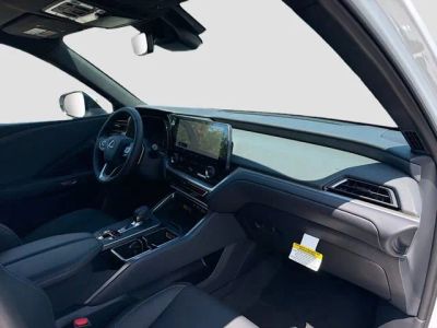 2026 Lexus TX — photo 15 view