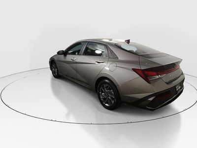 2024 Hyundai Elantra — detail view