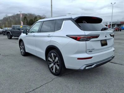 2026 Mitsubishi Outlander — rear three-quarter view