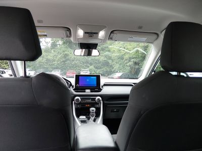 2024 Toyota RAV4 - Photo 19
