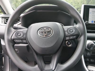 2024 Toyota RAV4 - Photo 12