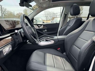 2025 Mercedes-Benz GLE - Photo 4