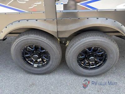 2027 Forest River RV Vengeance Rogue Armored — photo 16 view