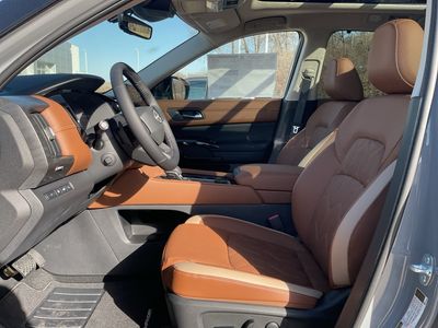 2026 Nissan Pathfinder - Photo 9