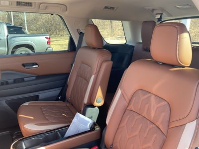 2026 Nissan Pathfinder - Photo 14