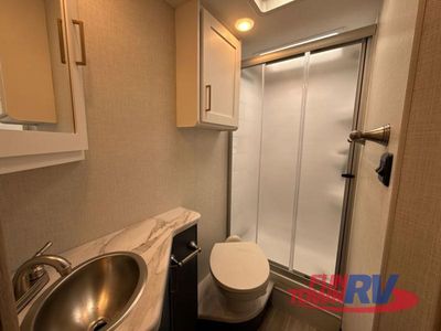 2026 Thor Motor Coach Quantum - Photo 72