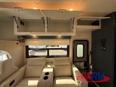 2026 Thor Motor Coach Quantum - Photo 47
