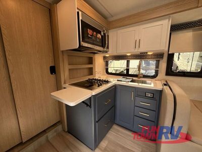 2026 Thor Motor Coach Quantum - Photo 28