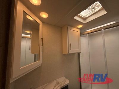 2026 Thor Motor Coach Quantum - Photo 81